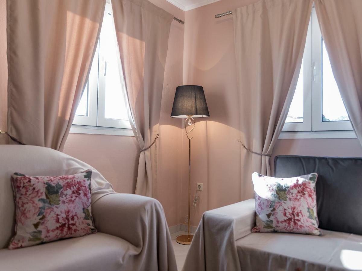 Sofia'S Apartments Razáta Kültér fotó