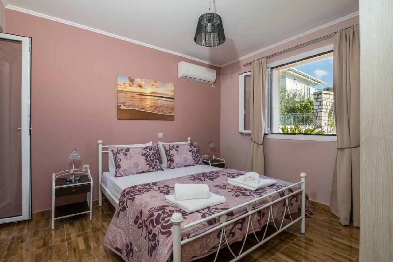 Sofia'S Apartments Razáta Kültér fotó